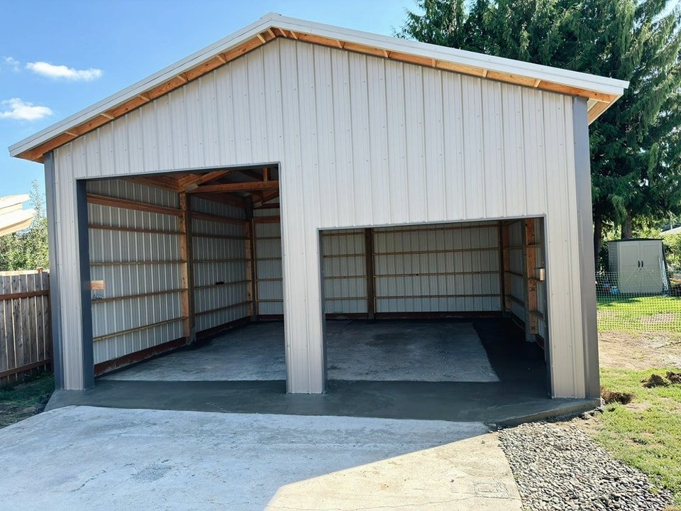 Pole Building